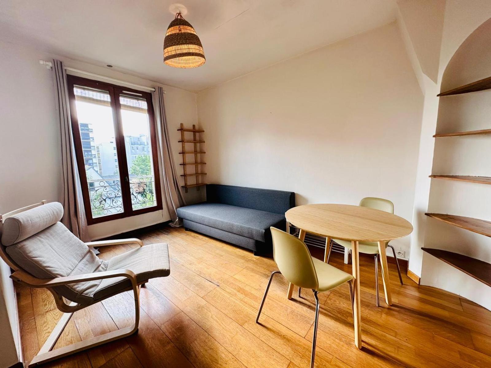 Charmant Menilmontant Apartment